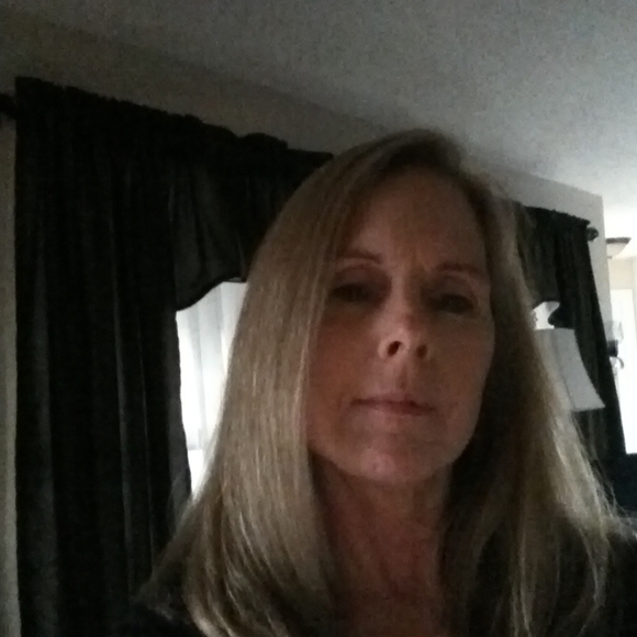 Meet your Posher, Roxann - Picture 4 of 4